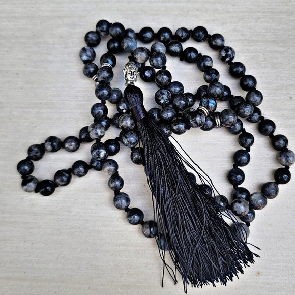 Black Labradorite 108 Mala Bead Necklace Handmade Protection Jewelry with Tassel - Picture 5 of 9